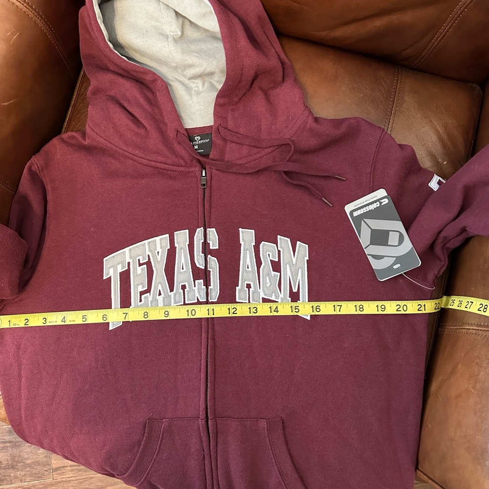 Texas A&M Bundle- NWT Women’s Medium Hoodie; NWOT Hat, 24 oz Trevis Tumbler - Picture 8 of 15